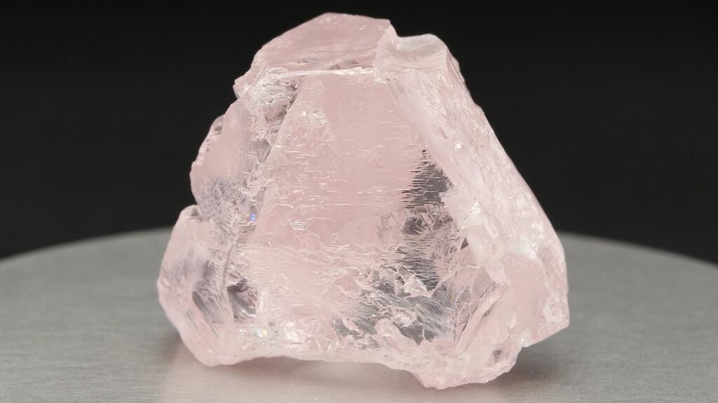 Another view of the 108.39-carat pink diamond mined earlier this year at the KAO mine in Lesotho 108 carat pink diamond